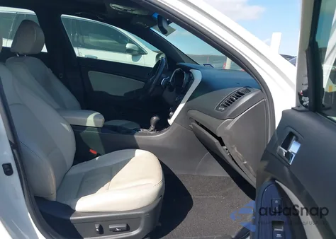 2013 Kia Optima Sx z USA, uszkodzony, nr VIN 5XXGR4A62DG127979